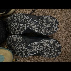 Size 12.5 Men's Adidas basketball Shoes